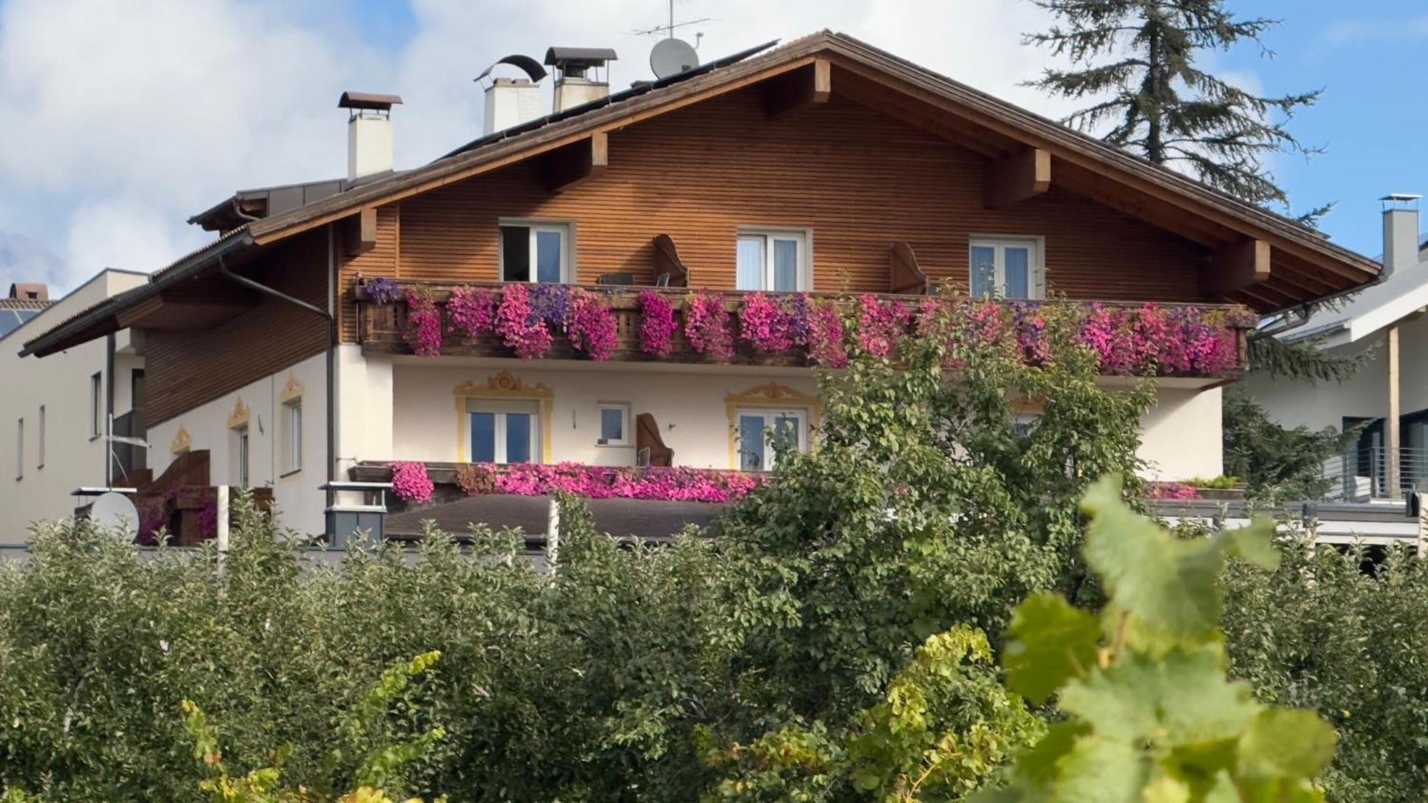 Apartments Tirolerhof Natz-Schabs Exterior photo